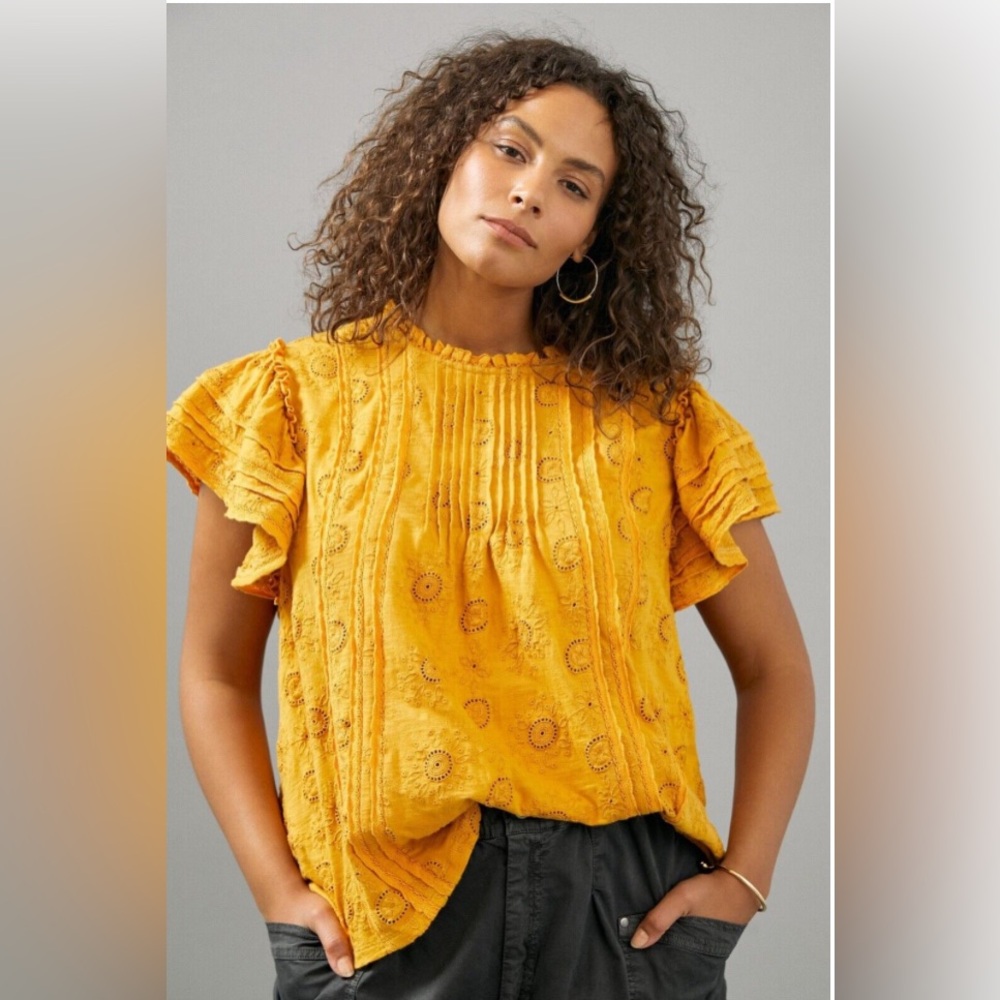 💕Anthropologie Forever That Girl Ruffled Eyelet Top💕